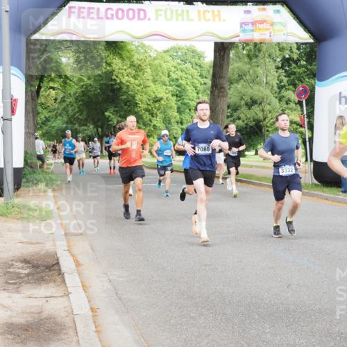 29.06.2025 - hella hamburg halbmarathon MichiJ http://msf.ph/oto/8252096 29.06.2025 10:28:58 Zwischen KM18-KM19 2324, 3332, 4843, 5375, 8465, 8629, 11731, 11765, 12046, 12540, 12704, 13158, 15828, 17214, 17973 meine-sportfotos.de