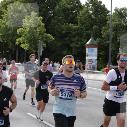 29.06.2025 - hella hamburg halbmarathon Jannik Wohlers http://msf.ph/oto/8252268 29.06.2025 09:56:38 Lombardsbrücke 1381, 1537, 1657, 1783, 2025, 2074, 2111, 2340, 2839, 2869, 2878, 3093, 3575, 3791, 4726, 4770, 4897, 5008, 5319, 5744, 6377, 6631, 7176, 7177, 7259, 7918, 8112, 8313, 8572, 8651, 8813, 8930, 9060, 9082, 9497, 9876, 9985, 10040, 10133, 10189, 10859, 10896, 11184, 11451, 11747, 11975, 12482, 12528, 12585, 12590, 12690, 12733, 13245, 13267, 13282, 13609, 13865, 13962, 14033, 14036, 14125, 14482, 14562, 14588, 14592, 14834, 15590, 16094, 16291, 16732 meine-sportfotos.de