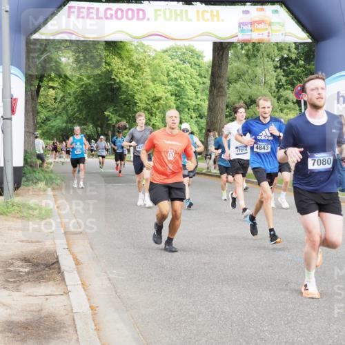 29.06.2025 - hella hamburg halbmarathon MichiJ http://msf.ph/oto/8252300 29.06.2025 10:28:59 Zwischen KM18-KM19 2324, 3332, 4843, 5409, 7080, 8465, 8629, 11731, 11765, 12046, 12704, 14092, 15828, 17214 meine-sportfotos.de