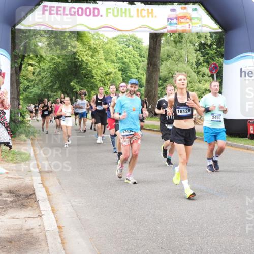 29.06.2025 - hella hamburg halbmarathon MichiJ http://msf.ph/oto/8252393 29.06.2025 10:52:11 Zwischen KM18-KM19 1186, 1229, 1885, 2490, 5073, 6706, 7474, 7907, 9339, 10756, 11784, 14642, 15000, 16063, 16344, 17434, 18128, 18525, 19165, 19173, 19176 meine-sportfotos.de