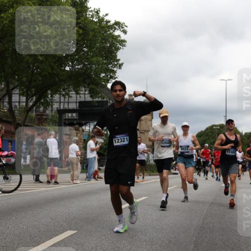 29.06.2025 - hella hamburg halbmarathon Yannick Fuchs http://msf.ph/oto/8252468 29.06.2025 10:48:01 20KM 1267, 1422, 1442, 1502, 1549, 1870, 2058, 2432, 2518, 2630, 3096, 3103, 3310, 3819, 3898, 4299, 5020, 5259, 6260, 6294, 6374, 7129, 7395, 7478, 7973, 8285, 8394, 9032, 9380, 9791, 9922, 10040, 11009, 11068, 11430, 11789, 11844, 12213, 12321, 12607, 12632, 13033, 13147, 13397, 13794, 13803, 13912, 14026, 14239, 14702, 15146, 15838, 15856, 16623, 16780, 17482, 18308, 18450, 18514, 18612, 18759, 19067 meine-sportfotos.de