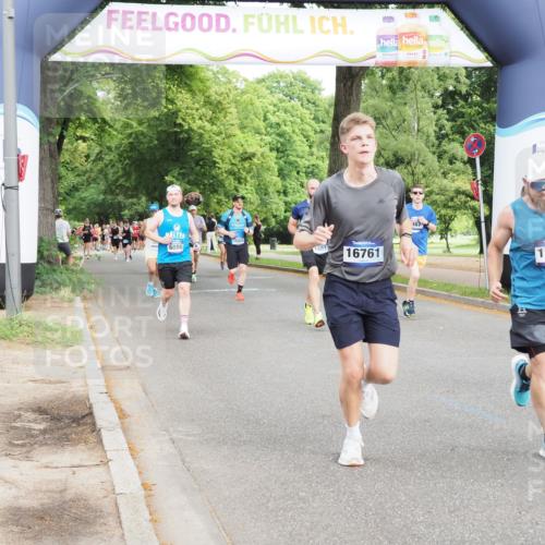 29.06.2025 - hella hamburg halbmarathon MichiJ http://msf.ph/oto/8252689 29.06.2025 10:29:01 Zwischen KM18-KM19 1603, 2324, 3332, 4843, 5409, 5916, 7080, 8465, 8629, 11731, 11765, 12704, 14092, 14924, 15828, 16761, 17214 meine-sportfotos.de