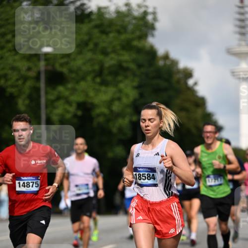 29.06.2025 - hella hamburg halbmarathon Dr. Thomas Lammeyer http://msf.ph/oto/8252706 29.06.2025 09:51:42 Kennedybrücke 1385, 1505, 1710, 1743, 2714, 2767, 3959, 4860, 5091, 5315, 5554, 6684, 6990, 7884, 9178, 10404, 10793, 10852, 10900, 11202, 11227 meine-sportfotos.de