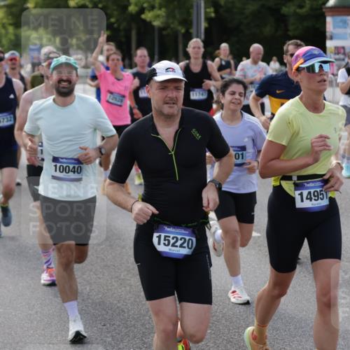 29.06.2025 - hella hamburg halbmarathon Jannik Wohlers http://msf.ph/oto/8252740 29.06.2025 09:56:42 Lombardsbrücke 1327, 1381, 1442, 1537, 1657, 1783, 2025, 2074, 2111, 2340, 2814, 2839, 2869, 2878, 3093, 3575, 3791, 4726, 4770, 4897, 5008, 5319, 5744, 6377, 6631, 7176, 7177, 7259, 7918, 8112, 8313, 8651, 8813, 8930, 9060, 9497, 10040, 10133, 10189, 10549, 10859, 10896, 11184, 11451, 11747, 11975, 12528, 12590, 12733, 13245, 13267, 13794, 13865, 14036, 14125, 14192, 14482, 14562, 14592, 15590, 16094, 16291, 16732 meine-sportfotos.de