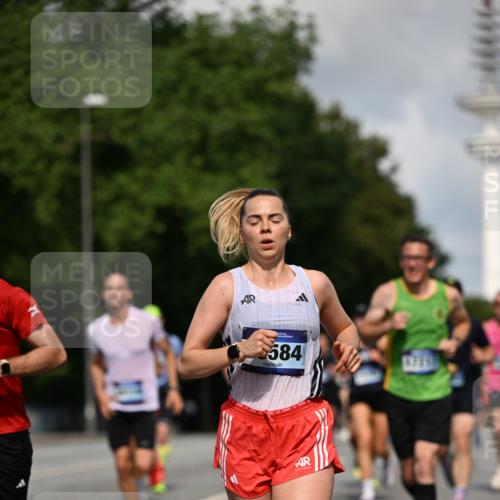 29.06.2025 - hella hamburg halbmarathon Dr. Thomas Lammeyer http://msf.ph/oto/8252830 29.06.2025 09:51:42 Kennedybrücke 1385, 1505, 1710, 1743, 2714, 2767, 3959, 4860, 5091, 5315, 5554, 6684, 6990, 7884, 9178, 10404, 10793, 10852, 10900, 11202, 11227 meine-sportfotos.de
