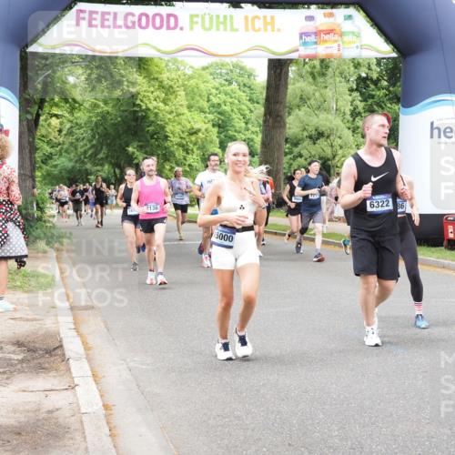 29.06.2025 - hella hamburg halbmarathon MichiJ http://msf.ph/oto/8252841 29.06.2025 10:52:15 Zwischen KM18-KM19 1186, 1229, 2136, 2490, 4307, 5073, 6322, 6706, 7210, 7211, 7907, 8960, 9477, 12426, 14642, 15000, 16063, 17434, 18128, 18199, 19173 meine-sportfotos.de