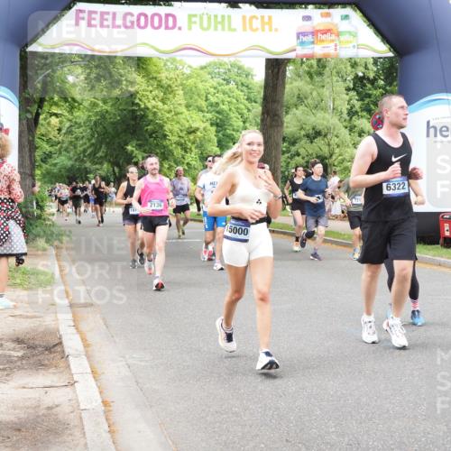 29.06.2025 - hella hamburg halbmarathon MichiJ http://msf.ph/oto/8252861 29.06.2025 10:52:15 Zwischen KM18-KM19 1186, 1229, 2136, 2490, 4307, 5073, 6322, 6706, 7210, 7211, 7907, 8960, 9477, 12426, 14642, 15000, 16063, 17434, 18128, 18199, 19173 meine-sportfotos.de
