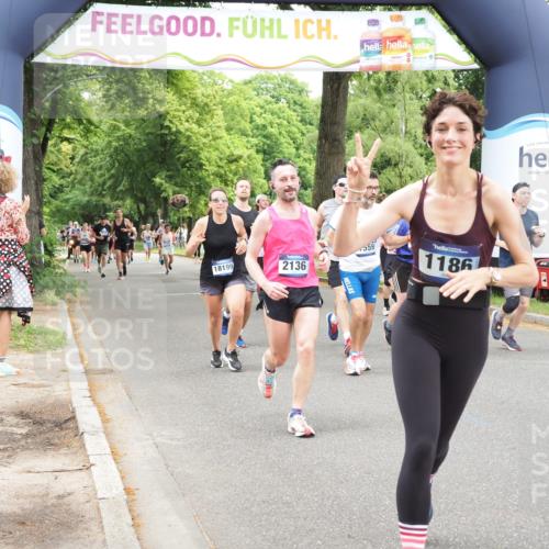 29.06.2025 - hella hamburg halbmarathon MichiJ http://msf.ph/oto/8253073 29.06.2025 10:52:16 Zwischen KM18-KM19 1186, 1229, 1559, 2136, 2490, 4307, 5073, 6322, 6706, 7210, 7211, 7888, 7907, 8960, 9477, 12426, 14642, 15000, 16063, 17434, 18199, 19173 meine-sportfotos.de