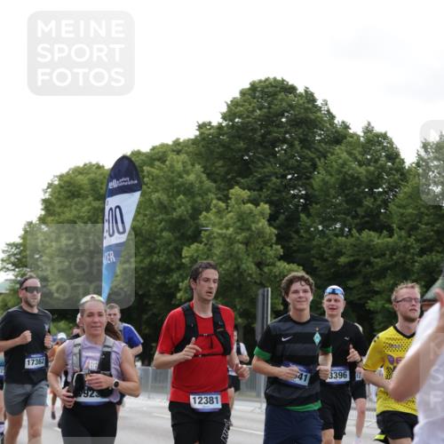 29.06.2025 - hella hamburg halbmarathon Jannik Wohlers http://msf.ph/oto/8253264 29.06.2025 10:31:15 Lombardsbrücke 1235, 1373, 1844, 1879, 2831, 2832, 3396, 3397, 3424, 3571, 3681, 4953, 5165, 5965, 6160, 6546, 6573, 6640, 7334, 7772, 8304, 8620, 8806, 9078, 9104, 9183, 9478, 9812, 9882, 9883, 10240, 10421, 10435, 10586, 11178, 11587, 12381, 12758, 13724, 14793, 15024, 15102, 15222, 15575, 16310, 16541, 17043, 17362, 17404, 17517, 17989, 18433, 18507, 18613, 18629, 18672, 18943, 19068, 19233 meine-sportfotos.de