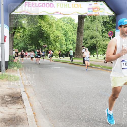 29.06.2025 - hella hamburg halbmarathon MichiJ http://msf.ph/oto/8253276 29.06.2025 10:29:06 Zwischen KM18-KM19 1603, 5409, 5916, 6080, 7080, 8467, 10934, 14092, 14924, 15424, 15813, 16761 meine-sportfotos.de