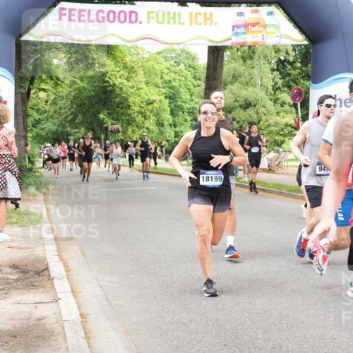 29.06.2025 - hella hamburg halbmarathon MichiJ http://msf.ph/oto/8253325 29.06.2025 10:52:17 Zwischen KM18-KM19 1186, 1229, 1559, 2136, 2490, 4307, 5073, 6322, 7210, 7211, 7888, 7907, 8894, 8960, 9477, 10402, 12426, 14642, 15000, 18199 meine-sportfotos.de