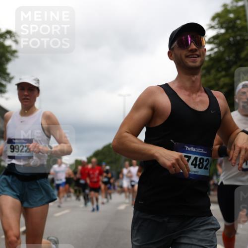 29.06.2025 - hella hamburg halbmarathon Yannick Fuchs http://msf.ph/oto/8253349 29.06.2025 10:48:03 20KM 1267, 1422, 1442, 1502, 1549, 1870, 2058, 2432, 2518, 2630, 3096, 3103, 3310, 3898, 4299, 5020, 5259, 6260, 6294, 6374, 7129, 7395, 7478, 7973, 8223, 8285, 8394, 9032, 9380, 9791, 9922, 10040, 11009, 11068, 11430, 11789, 11844, 12213, 12321, 12607, 13033, 13147, 13397, 13794, 13803, 13869, 13912, 14026, 14239, 14702, 15146, 15856, 16623, 16750, 16780, 17482, 17765, 18308, 18450, 18514, 18612, 18759, 19067, 19177 meine-sportfotos.de