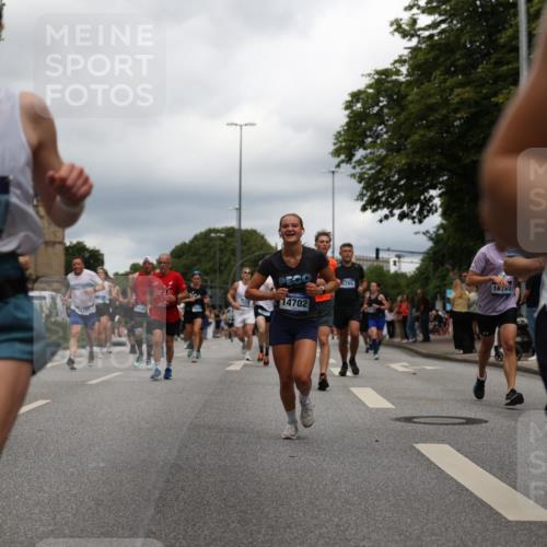 29.06.2025 - hella hamburg halbmarathon Yannick Fuchs http://msf.ph/oto/8253394 29.06.2025 10:48:03 20KM 1267, 1422, 1442, 1502, 1549, 1870, 2058, 2432, 2518, 2630, 3096, 3103, 3310, 3898, 4299, 5020, 5259, 6260, 6294, 6374, 7129, 7395, 7478, 7973, 8223, 8285, 8394, 9032, 9380, 9791, 9922, 10040, 11009, 11068, 11430, 11789, 11844, 12213, 12321, 12607, 13033, 13147, 13397, 13794, 13803, 13869, 13912, 14026, 14239, 14702, 15146, 15856, 16623, 16750, 16780, 17482, 17765, 18308, 18450, 18514, 18612, 18759, 19067, 19177 meine-sportfotos.de