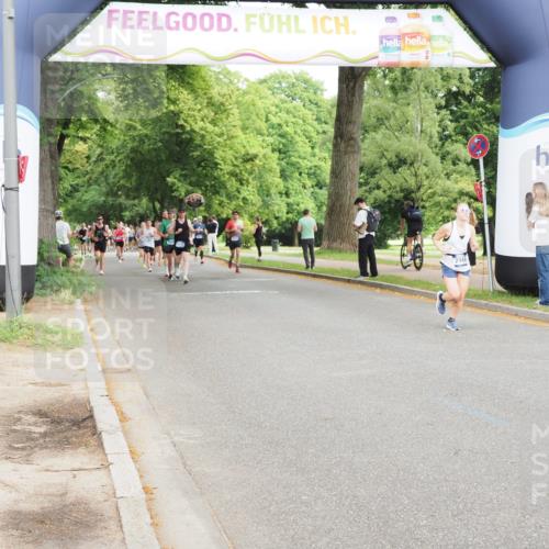 29.06.2025 - hella hamburg halbmarathon MichiJ http://msf.ph/oto/8253417 29.06.2025 10:29:07 Zwischen KM18-KM19 1603, 2949, 5409, 5916, 6080, 7080, 8467, 10934, 14092, 14924, 15424, 15813, 16761 meine-sportfotos.de