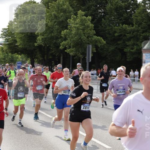 29.06.2025 - hella hamburg halbmarathon Jannik Wohlers http://msf.ph/oto/8253663 29.06.2025 09:56:50 Lombardsbrücke 1030, 1327, 1381, 1442, 1537, 1657, 2025, 2119, 2595, 2814, 2839, 2869, 3093, 3103, 3698, 4558, 4726, 5013, 5018, 5021, 5319, 5744, 6720, 6762, 7177, 7259, 7918, 8313, 8651, 8930, 9060, 9316, 10040, 10133, 10191, 10192, 10549, 10667, 11339, 11451, 11579, 11747, 11975, 12235, 12421, 12489, 12528, 12580, 13267, 13794, 13865, 14036, 14122, 14125, 14192, 14482, 14592, 15484, 15590, 15897, 16043, 16094, 16291, 16732, 17129 meine-sportfotos.de