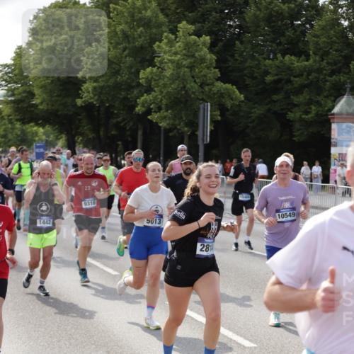 29.06.2025 - hella hamburg halbmarathon Jannik Wohlers http://msf.ph/oto/8253684 29.06.2025 09:56:50 Lombardsbrücke 1030, 1327, 1381, 1442, 1537, 1657, 2025, 2119, 2595, 2814, 2839, 2869, 3093, 3103, 3698, 4558, 4726, 5013, 5018, 5021, 5319, 5744, 6720, 6762, 7177, 7259, 7918, 8313, 8651, 8930, 9060, 9316, 10040, 10133, 10191, 10192, 10549, 10667, 11339, 11451, 11579, 11747, 11975, 12235, 12421, 12489, 12528, 12580, 13267, 13794, 13865, 14036, 14122, 14125, 14192, 14482, 14592, 15484, 15590, 15897, 16043, 16094, 16291, 16732, 17129 meine-sportfotos.de