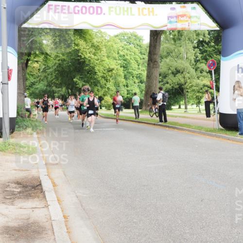 29.06.2025 - hella hamburg halbmarathon MichiJ http://msf.ph/oto/8253741 29.06.2025 10:29:08 Zwischen KM18-KM19 1603, 2949, 5916, 6080, 8467, 10934, 14924, 15424, 15813, 16761 meine-sportfotos.de