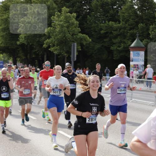 29.06.2025 - hella hamburg halbmarathon Jannik Wohlers http://msf.ph/oto/8253747 29.06.2025 09:56:50 Lombardsbrücke 1030, 1327, 1381, 1442, 1537, 1657, 2025, 2119, 2595, 2814, 2839, 2869, 3093, 3103, 3698, 4558, 4726, 5013, 5018, 5021, 5319, 5744, 6720, 6762, 7177, 7259, 7918, 8313, 8651, 8930, 9060, 9316, 10040, 10133, 10191, 10192, 10549, 10667, 11339, 11451, 11579, 11747, 11975, 12235, 12421, 12489, 12528, 12580, 13267, 13794, 13865, 14036, 14122, 14125, 14192, 14482, 14592, 15484, 15590, 15897, 16043, 16094, 16291, 16732, 17129 meine-sportfotos.de