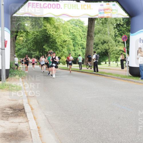 29.06.2025 - hella hamburg halbmarathon MichiJ http://msf.ph/oto/8253760 29.06.2025 10:29:08 Zwischen KM18-KM19 1603, 2949, 5916, 6080, 8467, 10934, 14924, 15424, 15813, 16761 meine-sportfotos.de