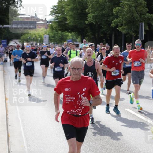 29.06.2025 - hella hamburg halbmarathon Jannik Wohlers http://msf.ph/oto/8253799 29.06.2025 09:56:51 Lombardsbrücke 1030, 1327, 1381, 1442, 1537, 1657, 2025, 2119, 2595, 2814, 2839, 2869, 3093, 3103, 3698, 4299, 4558, 4726, 5013, 5018, 5021, 5319, 5744, 6720, 6762, 7177, 7259, 7918, 8313, 8447, 8651, 8930, 9060, 9316, 10040, 10133, 10191, 10192, 10368, 10376, 10549, 10667, 11143, 11339, 11451, 11579, 11747, 11975, 12235, 12421, 12489, 12528, 12580, 13267, 13794, 13865, 14036, 14122, 14125, 14192, 14482, 14592, 15484, 15590, 15897, 16043, 16094, 16291, 16732, 17129 meine-sportfotos.de
