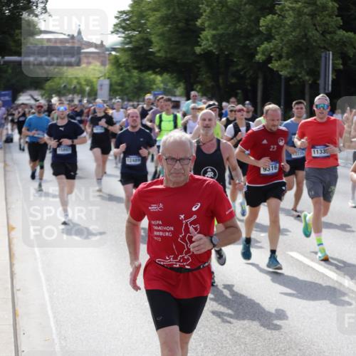 29.06.2025 - hella hamburg halbmarathon Jannik Wohlers http://msf.ph/oto/8253809 29.06.2025 09:56:51 Lombardsbrücke 1030, 1327, 1381, 1442, 1537, 1657, 2025, 2119, 2595, 2814, 2839, 2869, 3093, 3103, 3698, 4299, 4558, 4726, 5013, 5018, 5021, 5319, 5744, 6720, 6762, 7177, 7259, 7918, 8313, 8447, 8651, 8930, 9060, 9316, 10040, 10133, 10191, 10192, 10368, 10376, 10549, 10667, 11143, 11339, 11451, 11579, 11747, 11975, 12235, 12421, 12489, 12528, 12580, 13267, 13794, 13865, 14036, 14122, 14125, 14192, 14482, 14592, 15484, 15590, 15897, 16043, 16094, 16291, 16732, 17129 meine-sportfotos.de