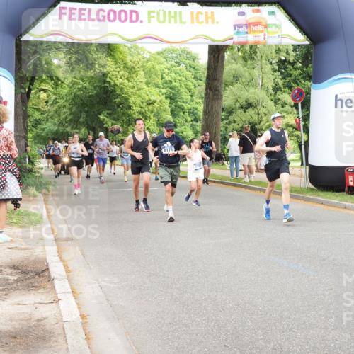 29.06.2025 - hella hamburg halbmarathon MichiJ http://msf.ph/oto/8253855 29.06.2025 10:52:22 Zwischen KM18-KM19 1062, 1559, 3328, 4307, 6322, 7210, 7211, 7760, 7888, 8171, 8894, 8960, 10402, 18199 meine-sportfotos.de
