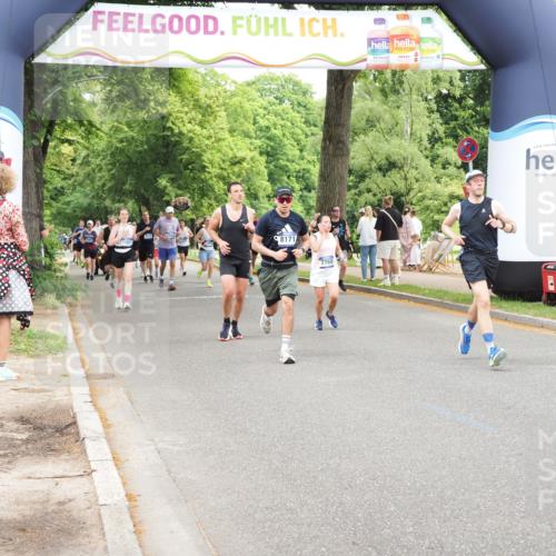 29.06.2025 - hella hamburg halbmarathon MichiJ http://msf.ph/oto/8253958 29.06.2025 10:52:22 Zwischen KM18-KM19 1062, 1559, 3328, 4307, 6322, 7210, 7211, 7760, 7888, 8171, 8894, 8960, 10402, 18199 meine-sportfotos.de