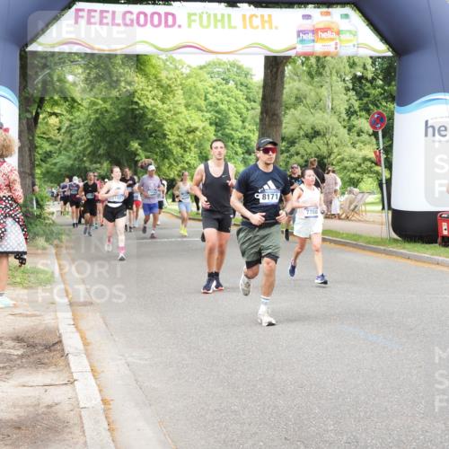 29.06.2025 - hella hamburg halbmarathon MichiJ http://msf.ph/oto/8254022 29.06.2025 10:52:23 Zwischen KM18-KM19 1062, 1559, 3328, 7210, 7211, 7760, 7888, 8171, 8894, 8960, 10402 meine-sportfotos.de