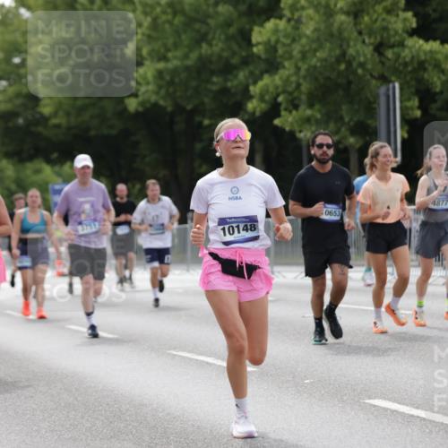 29.06.2025 - hella hamburg halbmarathon Jannik Wohlers http://msf.ph/oto/8254107 29.06.2025 10:31:23 Lombardsbrücke 1235, 1373, 1844, 1879, 2384, 2672, 2831, 2832, 3221, 3239, 3358, 3396, 3397, 3424, 3571, 3681, 3751, 4877, 4953, 5156, 5965, 6160, 6573, 6640, 6718, 6727, 7334, 7898, 8304, 8620, 8806, 9078, 9104, 9478, 9812, 9882, 9883, 10148, 10240, 10421, 10435, 10653, 11178, 12381, 12663, 12758, 14536, 14793, 15024, 15102, 15222, 15575, 16310, 16541, 17043, 17118, 17342, 17362, 18283, 18428, 18433, 18613, 18629, 18838, 19068, 19233 meine-sportfotos.de