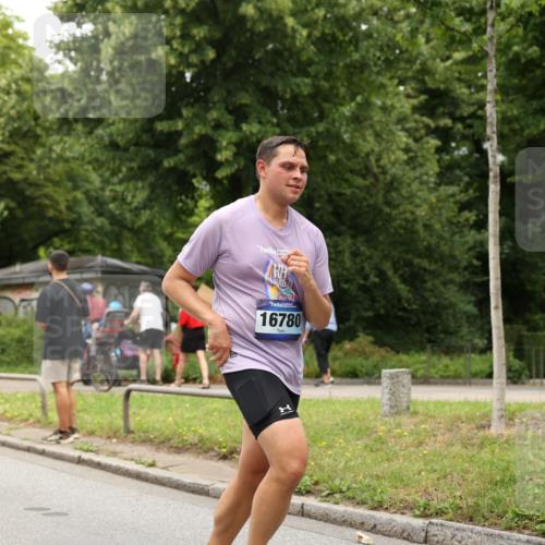 29.06.2025 - hella hamburg halbmarathon Yannick Fuchs http://msf.ph/oto/8254161 29.06.2025 10:48:06 20KM 1267, 1422, 1442, 1549, 1870, 2432, 2630, 3096, 3103, 3310, 3898, 4299, 5259, 6260, 6294, 6374, 7129, 7395, 7478, 7973, 8223, 8285, 8394, 9032, 9380, 9791, 9922, 10040, 11009, 11430, 11789, 12213, 12321, 12607, 13147, 13794, 13803, 13869, 14026, 14239, 14702, 15146, 16092, 16623, 16750, 16780, 17482, 17740, 17765, 18308, 18450, 18514, 18612, 18759, 19067, 19177 meine-sportfotos.de