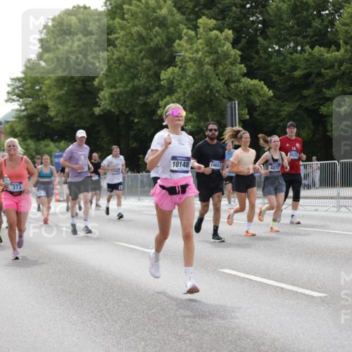 29.06.2025 - hella hamburg halbmarathon Jannik Wohlers http://msf.ph/oto/8254183 29.06.2025 10:31:23 Lombardsbrücke 1235, 1373, 1844, 1879, 2384, 2672, 2831, 2832, 3221, 3239, 3358, 3396, 3397, 3424, 3571, 3681, 3751, 4877, 4953, 5156, 5965, 6160, 6573, 6640, 6718, 6727, 7334, 7898, 8304, 8620, 8806, 9078, 9104, 9478, 9812, 9882, 9883, 10148, 10240, 10421, 10435, 10653, 11178, 12381, 12663, 12758, 14536, 14793, 15024, 15102, 15222, 15575, 16310, 16541, 17043, 17118, 17342, 17362, 18283, 18428, 18433, 18613, 18629, 18838, 19068, 19233 meine-sportfotos.de