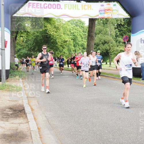 29.06.2025 - hella hamburg halbmarathon MichiJ http://msf.ph/oto/8254203 29.06.2025 10:29:14 Zwischen KM18-KM19 2568, 2949, 9979, 11767, 15542, 18173, 18192, 18573 meine-sportfotos.de