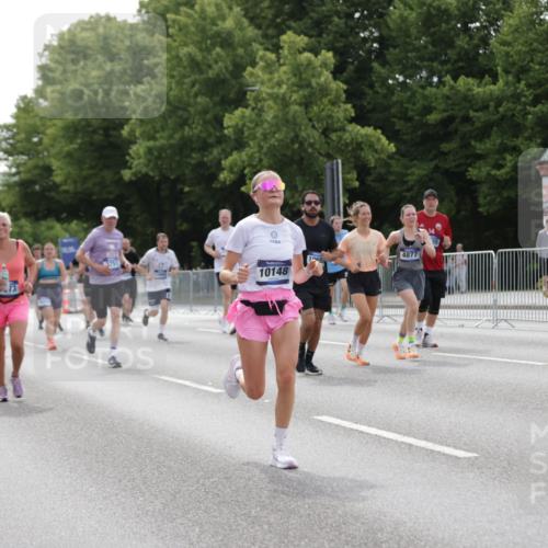 29.06.2025 - hella hamburg halbmarathon Jannik Wohlers http://msf.ph/oto/8254229 29.06.2025 10:31:23 Lombardsbrücke 1235, 1373, 1844, 1879, 2384, 2672, 2831, 2832, 3221, 3239, 3358, 3396, 3397, 3424, 3571, 3681, 3751, 4877, 4953, 5156, 5965, 6160, 6573, 6640, 6718, 6727, 7334, 7898, 8304, 8620, 8806, 9078, 9104, 9478, 9812, 9882, 9883, 10148, 10240, 10421, 10435, 10653, 11178, 12381, 12663, 12758, 14536, 14793, 15024, 15102, 15222, 15575, 16310, 16541, 17043, 17118, 17342, 17362, 18283, 18428, 18433, 18613, 18629, 18838, 19068, 19233 meine-sportfotos.de