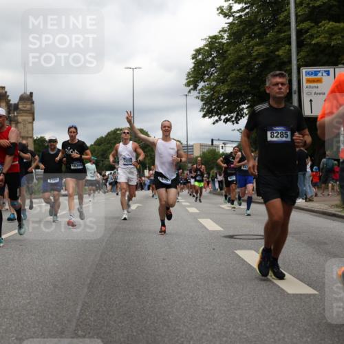 29.06.2025 - hella hamburg halbmarathon Yannick Fuchs http://msf.ph/oto/8254279 29.06.2025 10:48:07 20KM 1267, 1422, 1442, 1549, 1870, 2432, 3103, 3310, 3898, 4299, 5259, 6260, 6294, 6356, 6374, 7129, 7395, 7478, 7973, 8223, 8285, 8394, 9032, 9380, 9791, 9922, 10040, 11009, 11430, 11789, 12213, 12321, 12607, 13147, 13794, 13803, 13869, 14026, 14239, 14702, 15113, 15146, 16092, 16574, 16623, 16750, 16780, 17482, 17740, 17765, 18308, 18450, 18514, 18612, 18759, 19067, 19177 meine-sportfotos.de