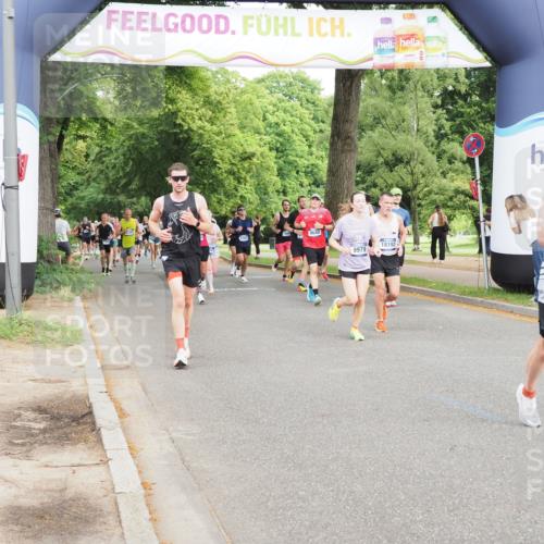 29.06.2025 - hella hamburg halbmarathon MichiJ http://msf.ph/oto/8254296 29.06.2025 10:29:15 Zwischen KM18-KM19 2568, 2949, 5050, 6495, 9979, 11767, 15542, 18173, 18192, 18573 meine-sportfotos.de