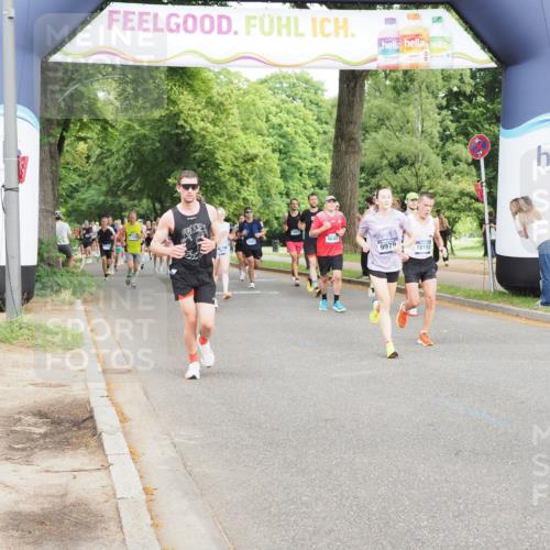 29.06.2025 - hella hamburg halbmarathon MichiJ http://msf.ph/oto/8254368 29.06.2025 10:29:15 Zwischen KM18-KM19 2568, 2949, 5050, 6495, 9979, 11767, 15542, 18173, 18192, 18573 meine-sportfotos.de