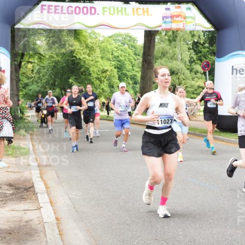 29.06.2025 - hella hamburg halbmarathon MichiJ http://msf.ph/oto/8254425 29.06.2025 10:52:26 Zwischen KM18-KM19 1062, 3112, 3328, 7760, 8171, 8219, 11027, 14022, 16911 meine-sportfotos.de