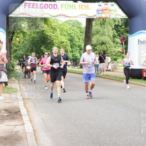 29.06.2025 - hella hamburg halbmarathon MichiJ http://msf.ph/oto/8254527 29.06.2025 10:52:27 Zwischen KM18-KM19 1034, 1062, 3112, 3328, 5464, 7760, 8171, 8219, 11027, 14022, 16355, 16847, 16911 meine-sportfotos.de