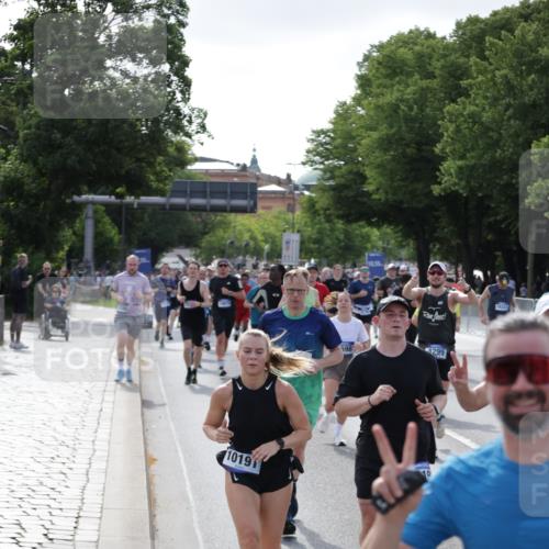 29.06.2025 - hella hamburg halbmarathon Jannik Wohlers http://msf.ph/oto/8254611 29.06.2025 09:56:56 Lombardsbrücke 1030, 1327, 1442, 2025, 2119, 2252, 2595, 2814, 2855, 3048, 3093, 3103, 3698, 4299, 4558, 4986, 5013, 5018, 5021, 5744, 6125, 6720, 6762, 6795, 6942, 7177, 7221, 7259, 7742, 7918, 8447, 9316, 10191, 10192, 10368, 10376, 10549, 10667, 11143, 11339, 11451, 11579, 11747, 12235, 12348, 12421, 12489, 12528, 12580, 12840, 13761, 13794, 14122, 14125, 14192, 14881, 15480, 15484, 15720, 15897, 16043, 16094, 16291, 16732, 16800, 17129, 17130, 17179 meine-sportfotos.de