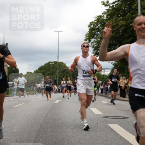29.06.2025 - hella hamburg halbmarathon Yannick Fuchs http://msf.ph/oto/8254737 29.06.2025 10:48:09 20KM 1422, 1442, 1549, 1815, 1870, 2432, 3103, 3310, 3898, 4299, 5259, 6260, 6294, 6356, 6374, 6994, 7129, 7395, 7478, 7973, 8223, 8285, 8394, 8798, 9032, 9380, 9791, 9922, 10040, 11009, 11430, 11789, 12213, 12321, 12362, 12607, 13147, 13794, 13803, 13869, 14026, 14239, 14702, 14818, 15113, 15146, 15156, 15169, 16092, 16574, 16623, 16750, 16780, 17482, 17740, 17765, 18308, 18450, 18514, 18612, 18759, 19067, 19177 meine-sportfotos.de