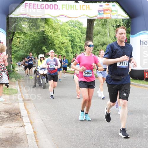 29.06.2025 - hella hamburg halbmarathon MichiJ http://msf.ph/oto/8254826 29.06.2025 10:52:30 Zwischen KM18-KM19 1034, 1062, 3112, 5464, 6590, 7760, 8219, 8405, 9994, 11027, 14022, 16355, 16847, 16911, 17707 meine-sportfotos.de