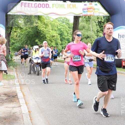 29.06.2025 - hella hamburg halbmarathon MichiJ http://msf.ph/oto/8254851 29.06.2025 10:52:30 Zwischen KM18-KM19 1034, 1062, 3112, 5464, 6590, 7760, 8219, 8405, 9994, 11027, 14022, 16355, 16847, 16911, 17707 meine-sportfotos.de