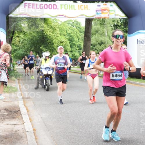 29.06.2025 - hella hamburg halbmarathon MichiJ http://msf.ph/oto/8254901 29.06.2025 10:52:31 Zwischen KM18-KM19 1034, 3112, 5464, 6590, 7826, 8219, 8405, 9994, 11027, 14022, 16355, 16847, 16911, 17707 meine-sportfotos.de