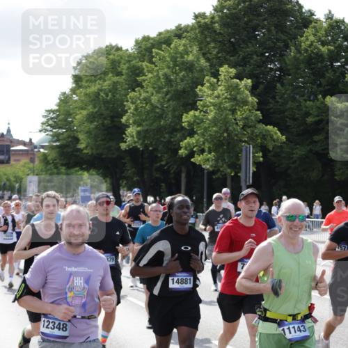 29.06.2025 - hella hamburg halbmarathon Jannik Wohlers http://msf.ph/oto/8254992 29.06.2025 09:57:01 Lombardsbrücke 1030, 1086, 1193, 1422, 1442, 2119, 2252, 2444, 2595, 2814, 2855, 3048, 3096, 3103, 3698, 4261, 4299, 4558, 4986, 5013, 5018, 5021, 5024, 5633, 5820, 5907, 6125, 6720, 6762, 6795, 6942, 7221, 7397, 7742, 7930, 7932, 8447, 9316, 10191, 10192, 10215, 10368, 10376, 10549, 10667, 11143, 11339, 11430, 11579, 12235, 12348, 12421, 12440, 12489, 12580, 12607, 12840, 13701, 13761, 13794, 14122, 14192, 14737, 14881, 15480, 15484, 15720, 15897, 16043, 16800, 17129, 17130, 17179 meine-sportfotos.de
