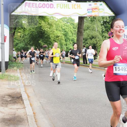 29.06.2025 - hella hamburg halbmarathon MichiJ http://msf.ph/oto/8255011 29.06.2025 10:29:19 Zwischen KM18-KM19 1912, 2797, 4303, 5050, 6429, 6495, 6771, 7774, 9640, 9979, 11767, 12292, 13457, 15493, 15542, 16201, 16347, 16580, 17971, 18192, 18573, 18802 meine-sportfotos.de