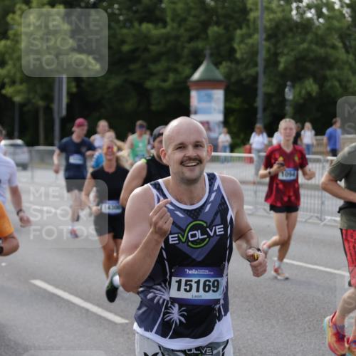 29.06.2025 - hella hamburg halbmarathon Jannik Wohlers http://msf.ph/oto/8255033 29.06.2025 09:57:18 Lombardsbrücke 1086, 1094, 1193, 1422, 1563, 2444, 2448, 2488, 2946, 3058, 3096, 3999, 4261, 4379, 5024, 5032, 5305, 5633, 5820, 5907, 6355, 6356, 6374, 6569, 6585, 6776, 7134, 7397, 7594, 7930, 7932, 7973, 8172, 8176, 8413, 8973, 9214, 9227, 9739, 9835, 10215, 11208, 11430, 11512, 11832, 12155, 12440, 12607, 13701, 13750, 14300, 14737, 14865, 14914, 15134, 15146, 15169, 15395, 15496, 15712, 16008, 16009, 16039, 16047, 16285, 16320, 16750, 16980, 17640, 17642 meine-sportfotos.de