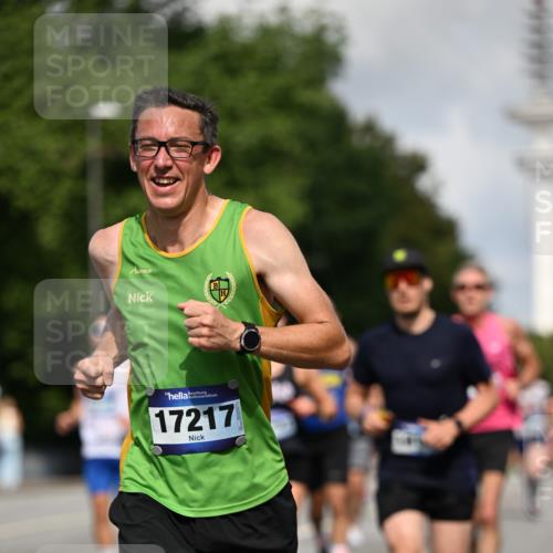 29.06.2025 - hella hamburg halbmarathon Dr. Thomas Lammeyer http://msf.ph/oto/8255050 29.06.2025 09:51:45 Kennedybrücke 1385, 1505, 1710, 1743, 2714, 2767, 3959, 4860, 5091, 5315, 5554, 5709, 6684, 7884, 8933, 10404, 10793, 10852, 10900 meine-sportfotos.de