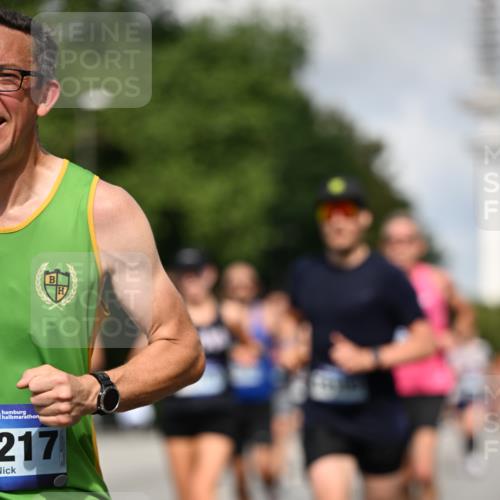 29.06.2025 - hella hamburg halbmarathon Dr. Thomas Lammeyer http://msf.ph/oto/8255236 29.06.2025 09:51:45 Kennedybrücke 1385, 1505, 1710, 1743, 2714, 2767, 3959, 4860, 5091, 5315, 5554, 5709, 6684, 7884, 8933, 10404, 10793, 10852, 10900 meine-sportfotos.de
