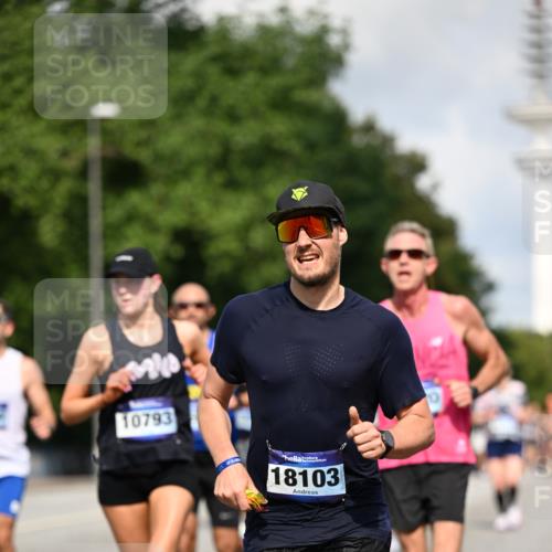 29.06.2025 - hella hamburg halbmarathon Dr. Thomas Lammeyer http://msf.ph/oto/8255327 29.06.2025 09:51:46 Kennedybrücke 1290, 1385, 1505, 1710, 1743, 2714, 2767, 3959, 4860, 5091, 5315, 5554, 5709, 6684, 7154, 7884, 8933, 10404, 10793, 10852, 10900 meine-sportfotos.de