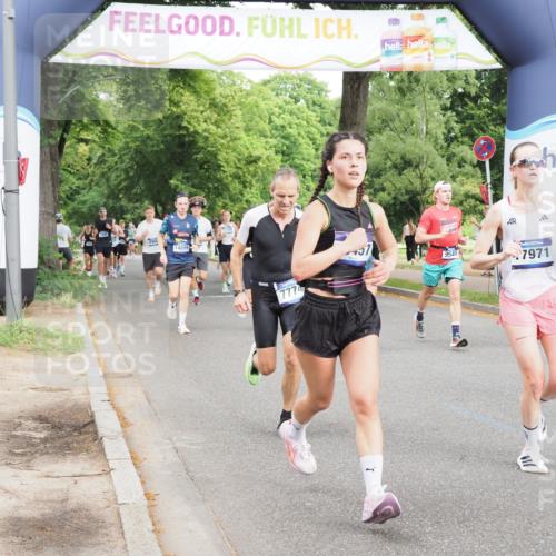 29.06.2025 - hella hamburg halbmarathon MichiJ http://msf.ph/oto/8255422 29.06.2025 10:29:21 Zwischen KM18-KM19 1912, 2797, 4303, 5050, 6429, 6495, 6771, 7774, 9640, 9979, 10783, 12292, 13457, 15493, 16201, 16347, 16580, 17971, 18192, 18802 meine-sportfotos.de